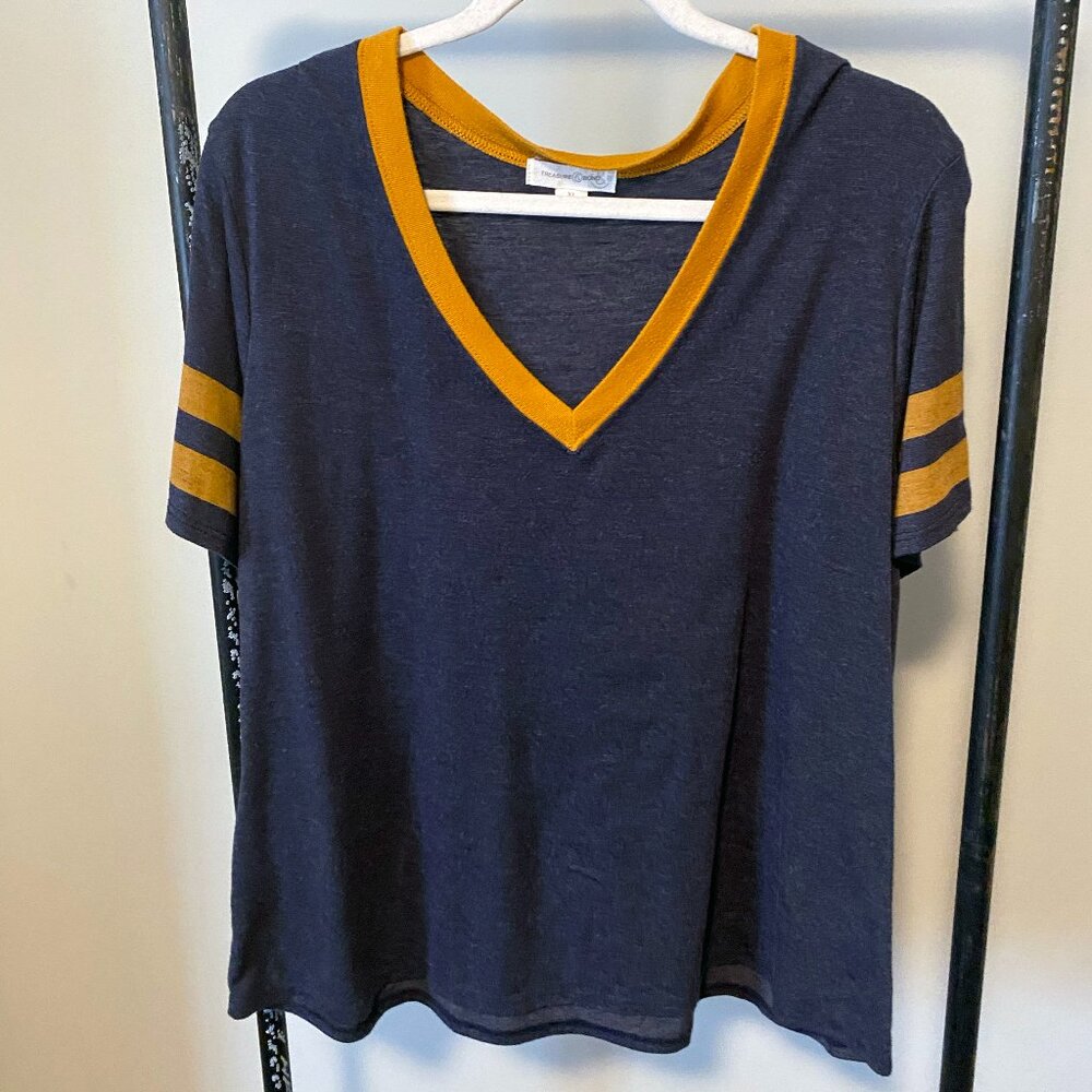 Treasure and Bond navy and gold tee, XL